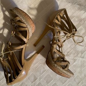 So 6.5 tan string up heels Chinese Laundry